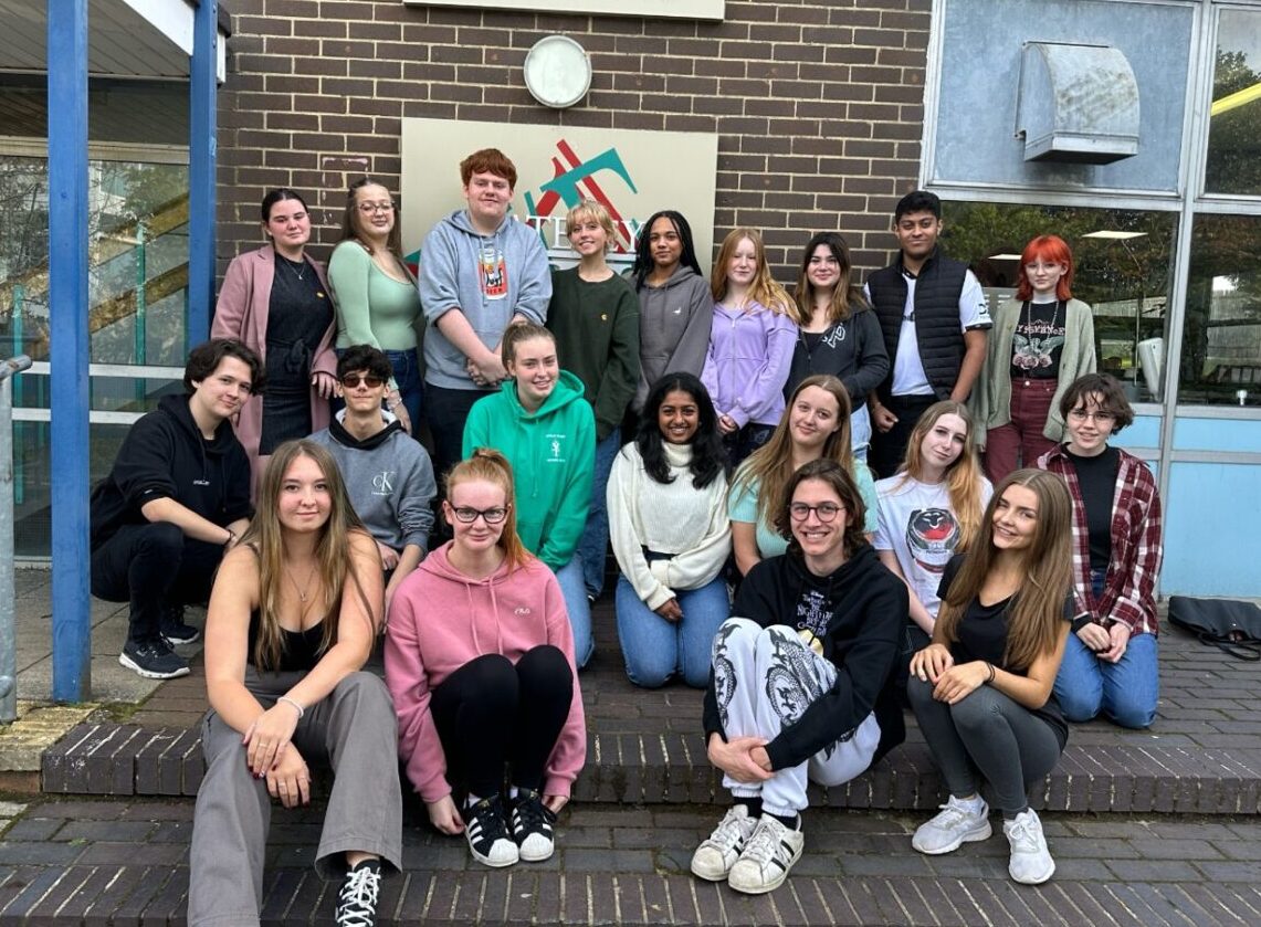 senior-students-yateley-school